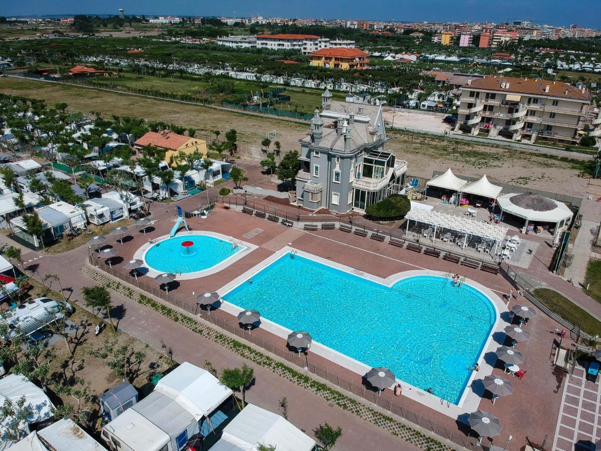 Camping Internazionale - Sottomarina Di 키오자 외부 사진